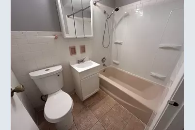 1213 N 34th Avenue #11, Melrose Park, IL 60160 - Photo 8