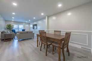 6259 W Peterson Ave, Chicago, IL 60646 - Photo 10