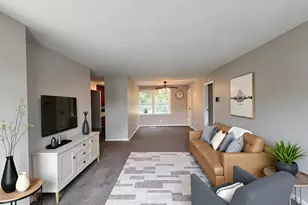 3312 Maple Ln, Hazel Crest, IL 60429 - Photo 4