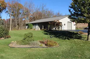 16360 Spring Valley Rd, Morrison, IL 61270 - Photo 10