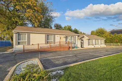 1S221 Summit Avenue, Oakbrook Terrace, IL 60181 - Photo 2