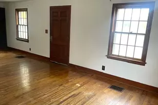 813 E Washington St, Monticello, IL 61856 - Photo 10