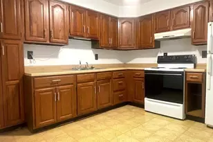 813 E Washington St, Monticello, IL 61856 - Photo 12