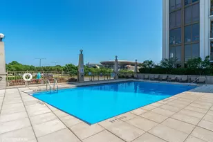 233 E 13th St, Chicago, IL 60605 - Photo 24