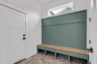 570 S Parkside Ave, Elmhurst, IL 60126 - Photo 12