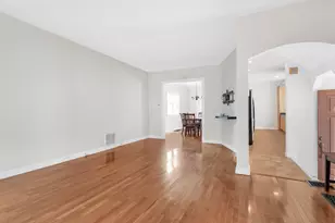 3439 W 66th Pl, Chicago, IL 60629 - Photo 6