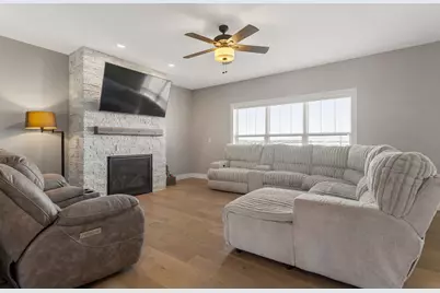 103 Wildflower Point, Heyworth, IL 61745 - Photo 6