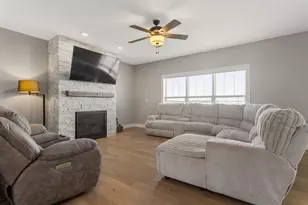 103 Wildflower Point, Heyworth, IL 61745 - Photo 6