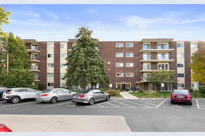 5300 Walnut Avenue #18E, Downers Grove, IL 60515 - Photo 2