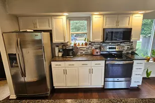 3304 Valerie Dr, Champaign, IL 61822 - Photo 4