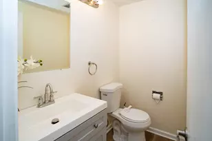 164 Cascade Dr, Indian Head Park, IL 60525 - Photo 12