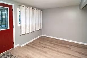 164 Cascade Dr, Indian Head Park, IL 60525 - Photo 6