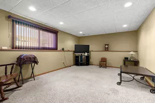 5450 Pocono Dr, Loves Park, IL 61111 - Photo 14