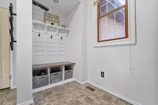 8 Stetson Dr, Bloomington, IL 61701 - Photo 26