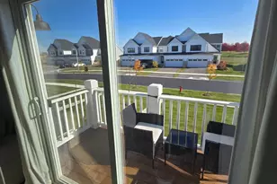 4277 Chelsea Mnr Cir, Aurora, IL 60504 - Photo 8