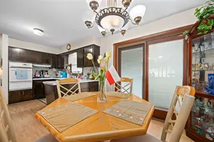 10624 S Michael Dr, Palos Hills, IL 60465 - Photo 6