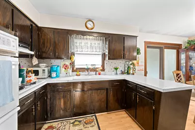 10624 S Michael Drive, Palos Hills, IL 60465 - Photo 8