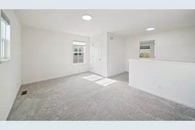 356 S Pointe Avenue, South Elgin, IL 60177 - Photo 18