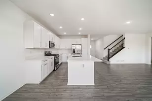 356 S Pointe Ave, South Elgin, IL 60177 - Photo 14