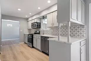 3290 Johnsbury Ct, Aurora, IL 60504 - Photo 10