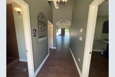 [Address not provided], Carol Stream, IL 60188 - Photo 6