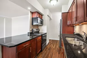 3180 N Lake Shore Dr, Chicago, IL 60657 - Photo 8