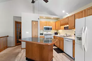 1352 Fox Hound Trail, Beecher, IL 60401 - Photo 10