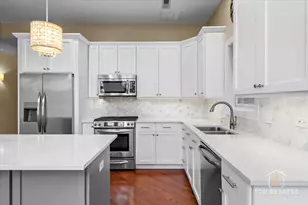 3749 N Ashland Ave, Chicago, IL 60613 - Photo 12