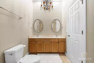 3749 N Ashland Ave, Chicago, IL 60613 - Photo 18