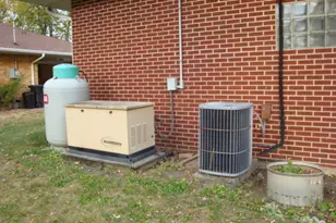 522 N 3rd St, Cissna Park, IL 60924 - Photo 46