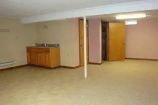 522 N 3rd St, Cissna Park, IL 60924 - Photo 30