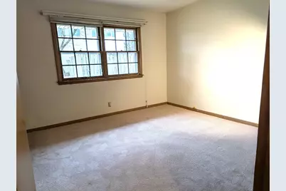 2220 Mayflower Street, Aurora, IL 60506 - Photo 8