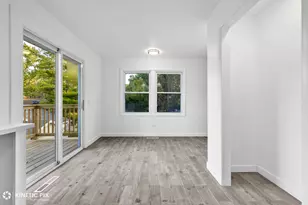 18888 W Oak Ave, Mundelein, IL 60060 - Photo 12