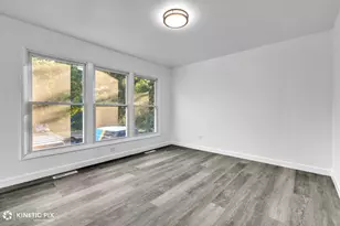 18888 W Oak Ave, Mundelein, IL 60060 - Photo 4