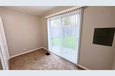 3125 W Whipple Drive, Merrionette Park, IL 60803 - Photo 8