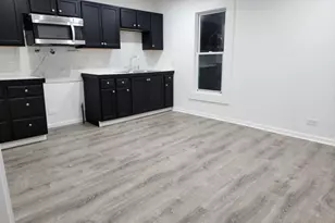 [Address not provided], Elgin, IL 60120 - Photo 4