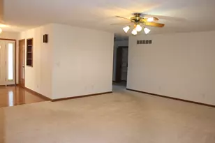 3 Delmar Dr, Clifton, IL 61727 - Photo 18