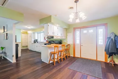 310 Rowe Drive, Bloomington, IL 61701 - Photo 8