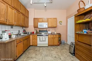 2347 W Maypole Ave, Chicago, IL 60612 - Photo 6