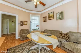 2347 W Maypole Ave, Chicago, IL 60612 - Photo 2