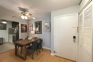 832 E Old Willow Rd, Prospect Heights, IL 60070 - Photo 12