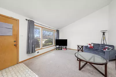 1012 E 159th Place, South Holland, IL 60473 - Photo 4