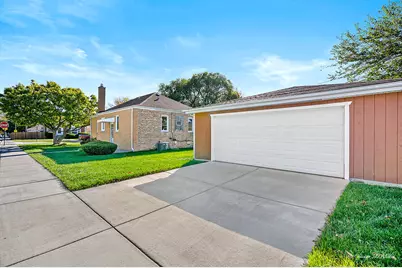 5056 N Mont Clare Avenue, Chicago, IL 60656 - Photo 28