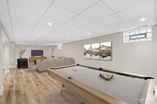 5056 N Mont Clare Ave, Chicago, IL 60656 - Photo 20