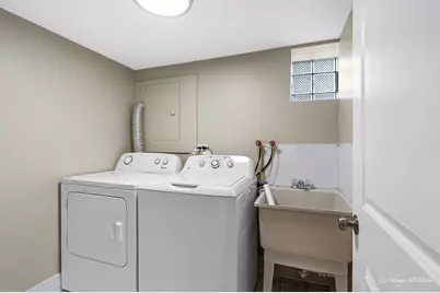 5056 N Mont Clare Avenue, Chicago, IL 60656 - Photo 26