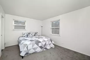 17311 Burr Oak Ln, Hazel Crest, IL 60429 - Photo 12