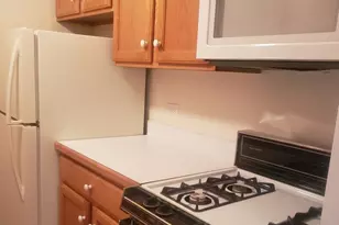 277 Shorewood Dr, Glendale Heights, IL 60139 - Photo 8