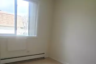 277 Shorewood Dr, Glendale Heights, IL 60139 - Photo 10