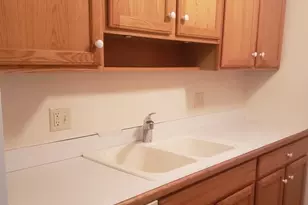 277 Shorewood Dr, Glendale Heights, IL 60139 - Photo 6