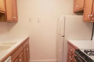 277 Shorewood Dr, Glendale Heights, IL 60139 - Photo 4